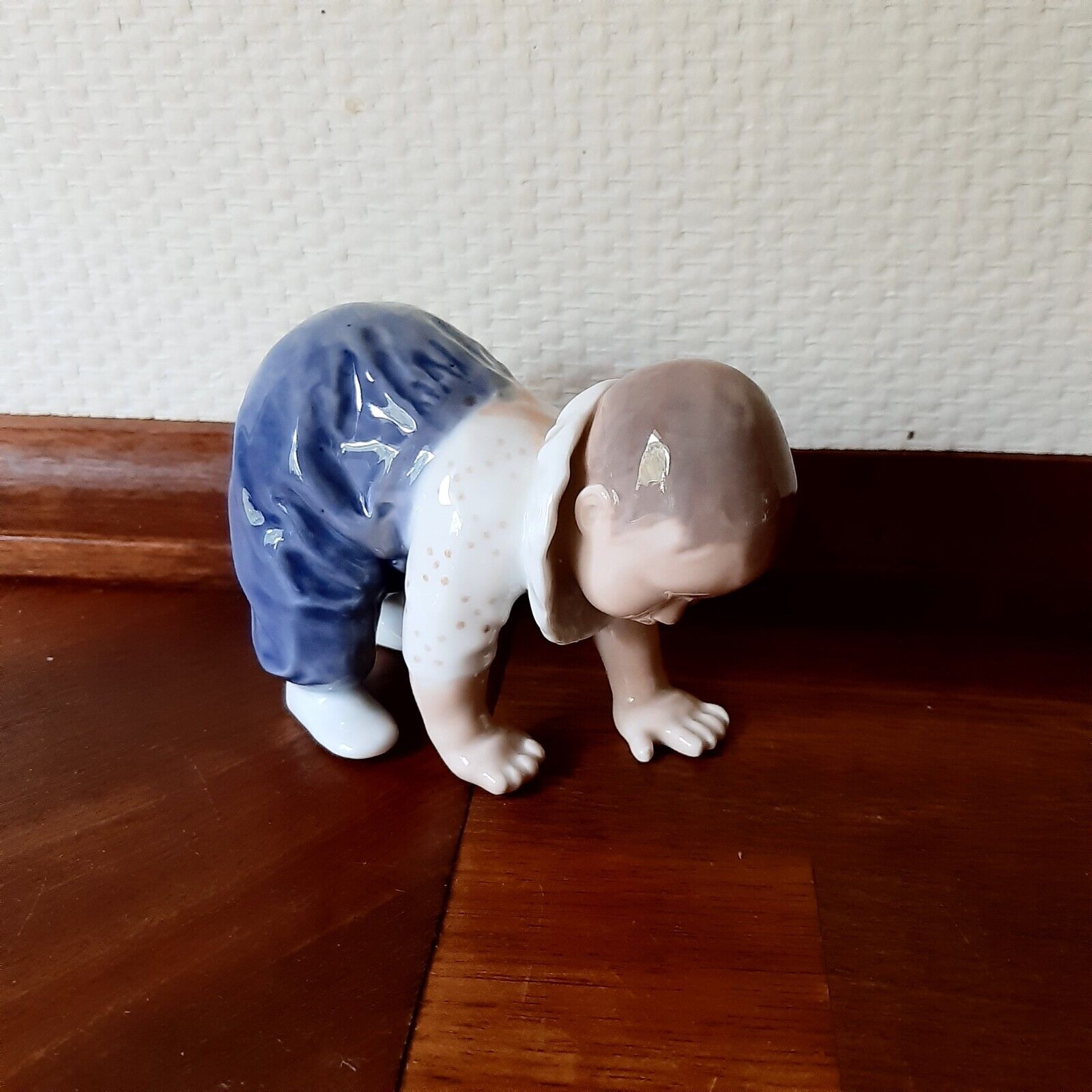 CRAWLING CHILD by Else Sandholt for ROYAL COPENHAGEN # 1518 factory first