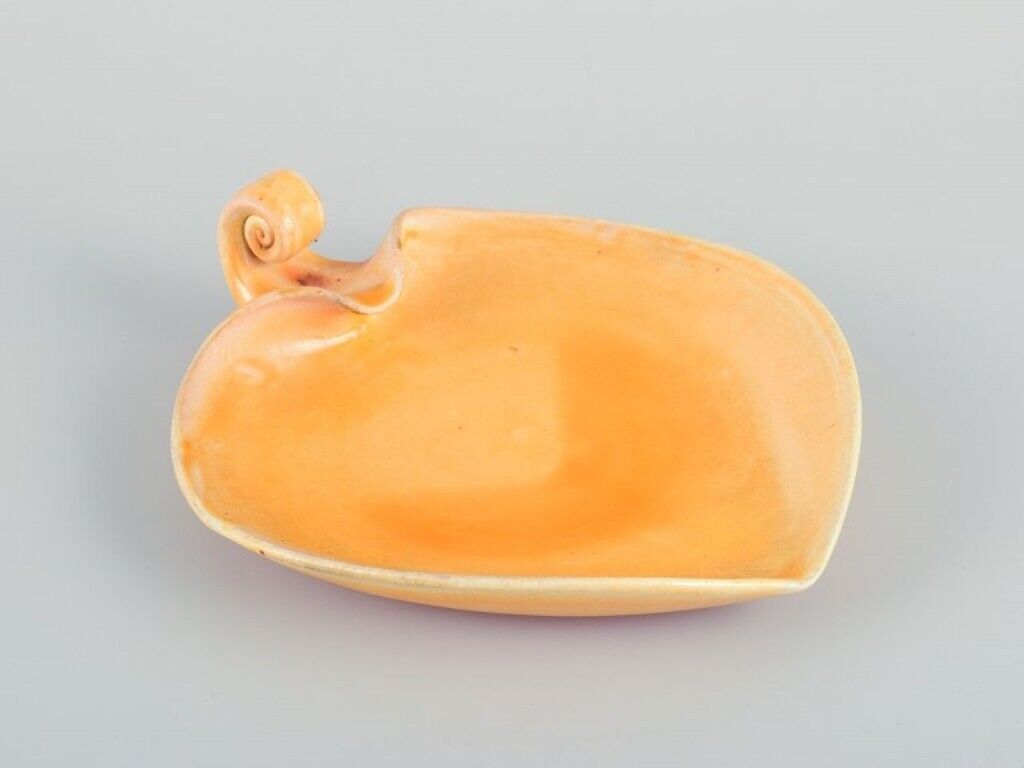 Kähler heart-shaped ceramic dish Uranium glaze 1930s/1940s