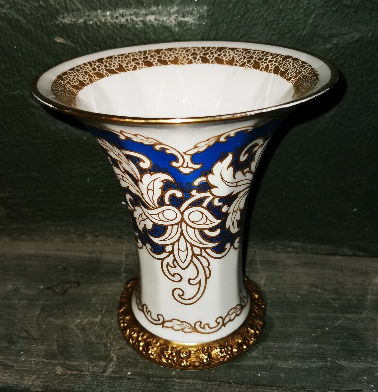Vtg blue and gold decorated Art Nouveau Rosenthal Selb-Bavaria porcelain vase