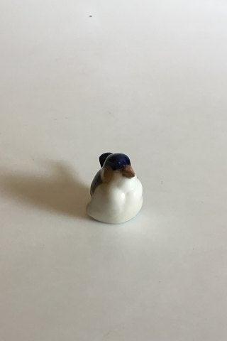 Royal Copenhagen Bird Figurine No 1040