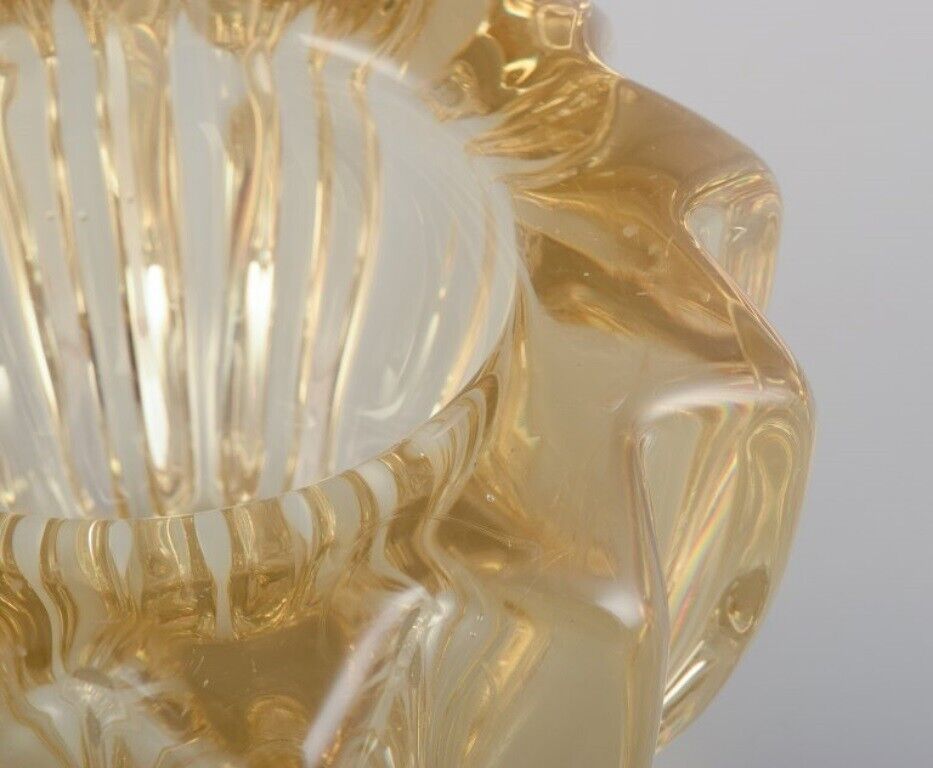 Pierre Gire (1901-1984) aka Pierre d'Avesn Art Deco bowl in yellow art glass