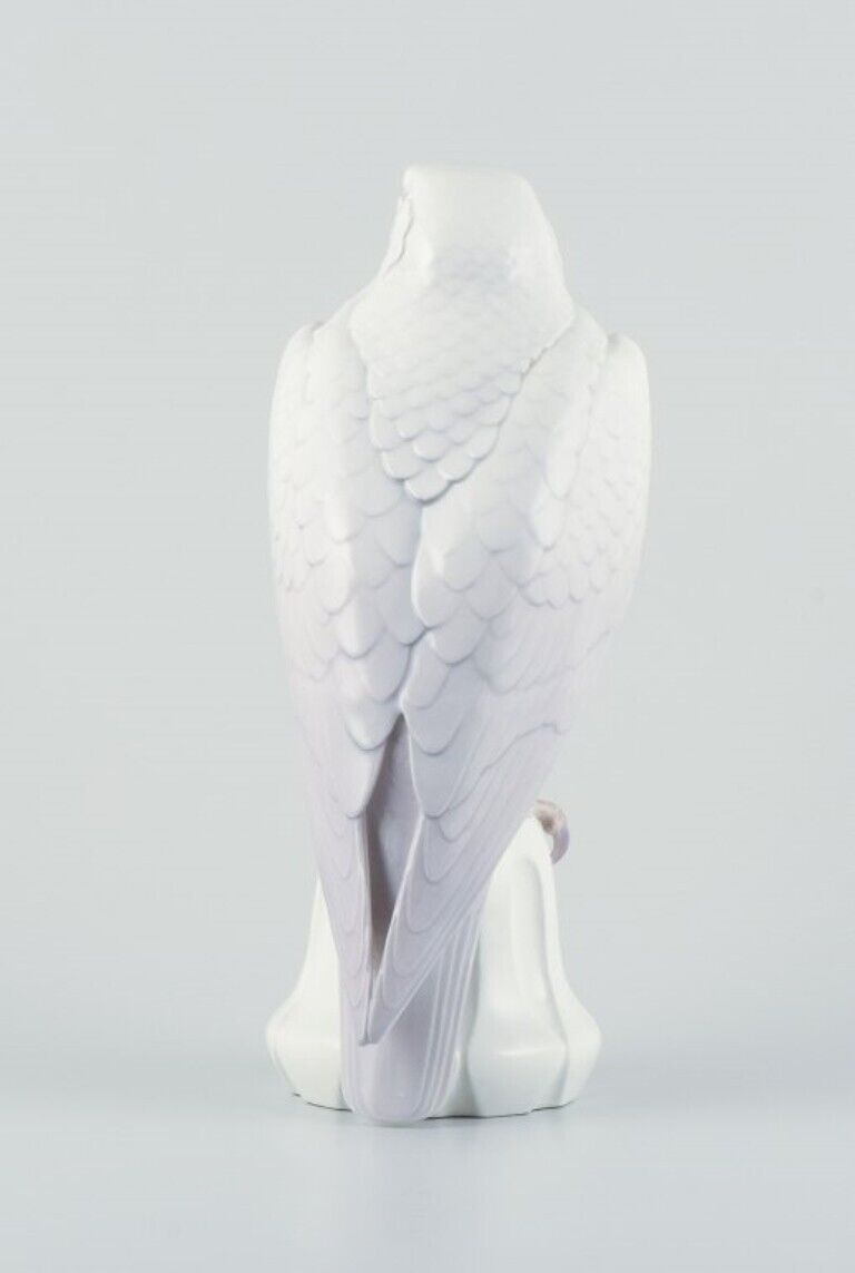 Dahl Jensen for Bing  Grøndahl Impressive porcelain figurine of falcon