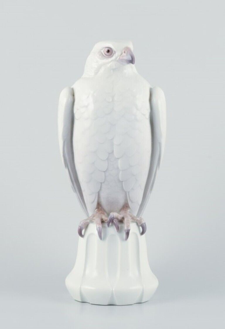 Dahl Jensen for Bing  Grøndahl Impressive porcelain figurine of falcon