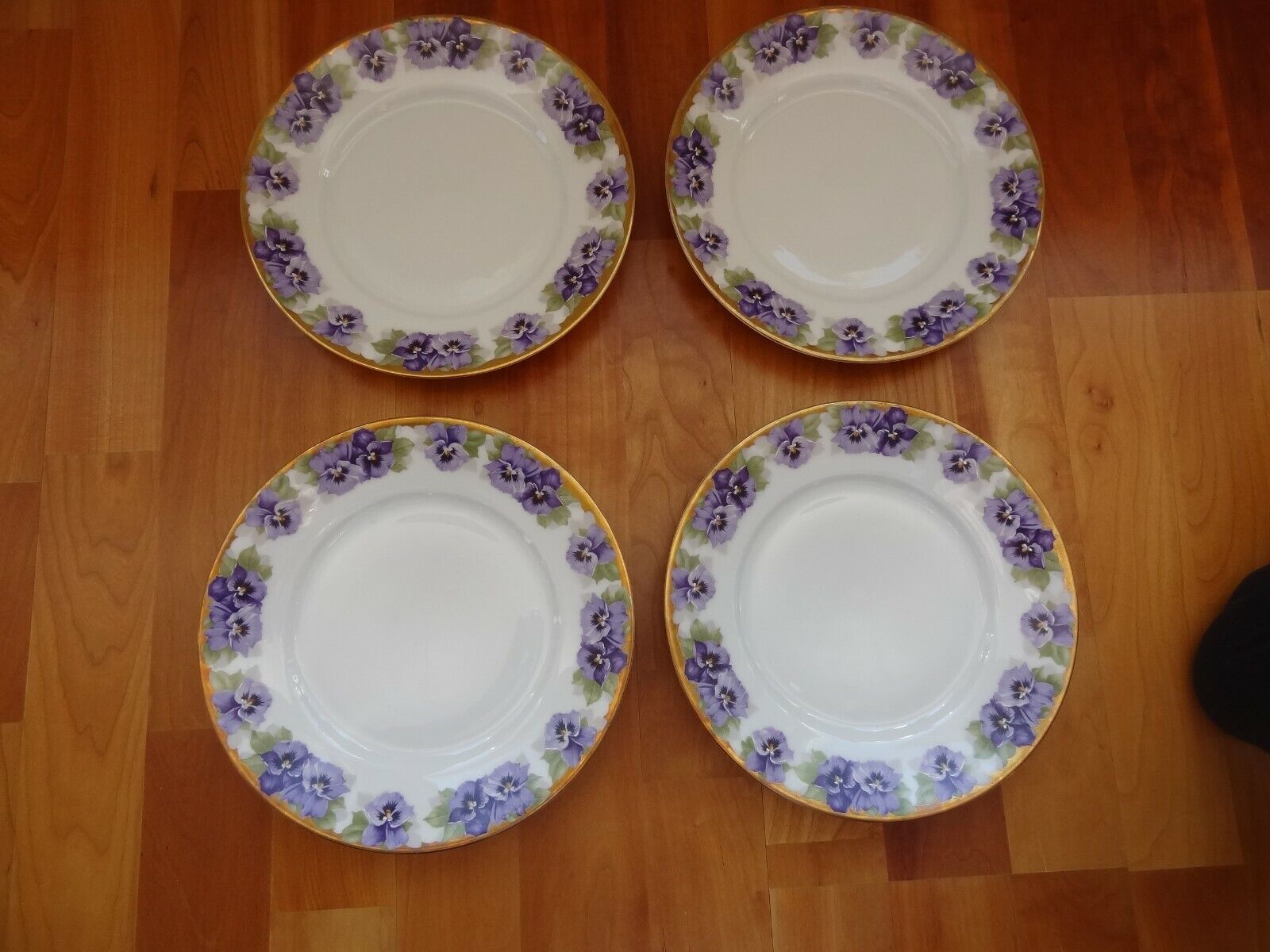 Rosenthal Kronach Bavaria Victoria Luise four plates 215 cm