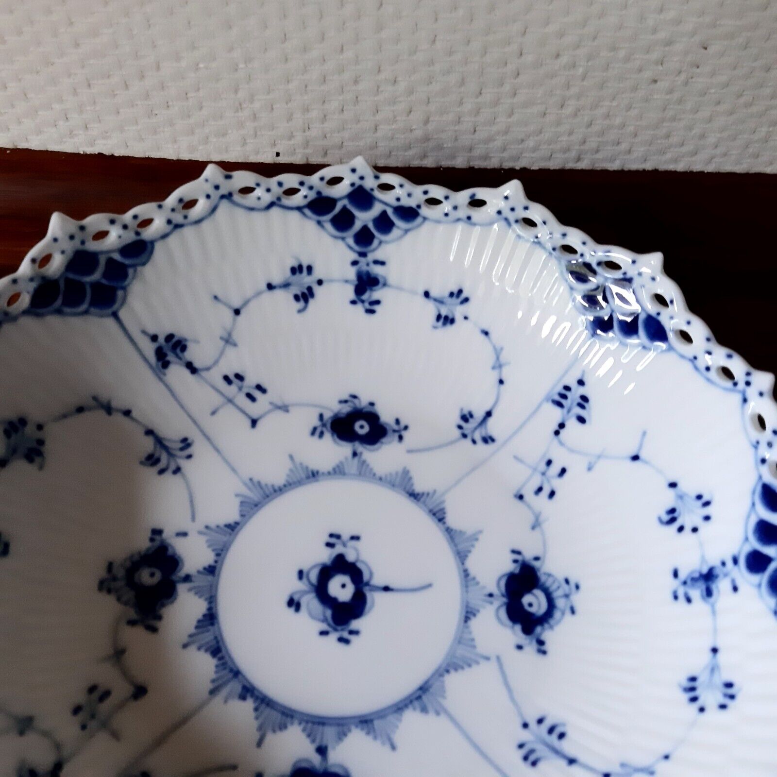 Cake Dish Bowl # 1 - 1018 BLUE FLUTED FULL LACE 21 cm Royal Copenhagen 1965