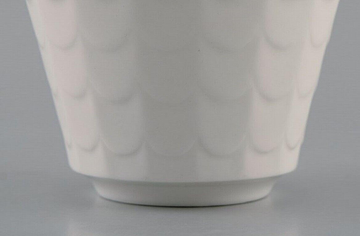 Wilhelm Kåge for Gustavsberg Eight cups in white glazed porcelain