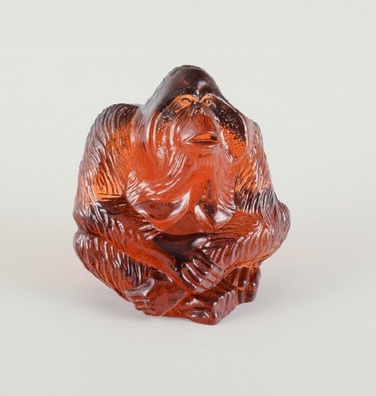 Paul Hoff for Swedish Glass Two figures Orangutan and  walrus 1970s