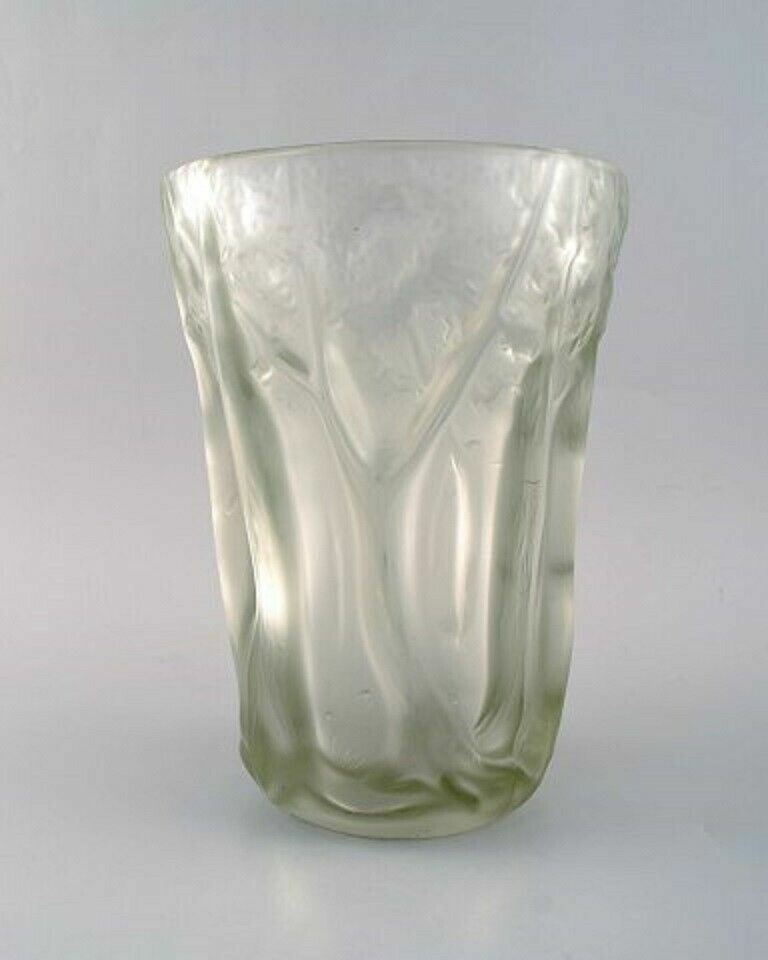 Josef Inwald Large Art Deco "Dans la forêt" vase in art glass 1930's
