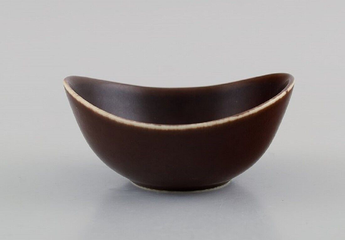 Gunnar Nylund (1904-1997) for Rörstrand Bowl in glazed ceramics Mid-20th C