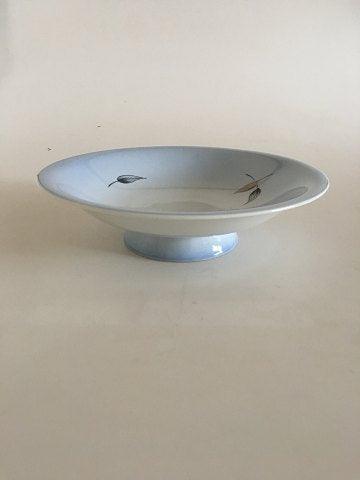 Bing  Grondahl Falling Leaves Footed Cake Bowl No 206