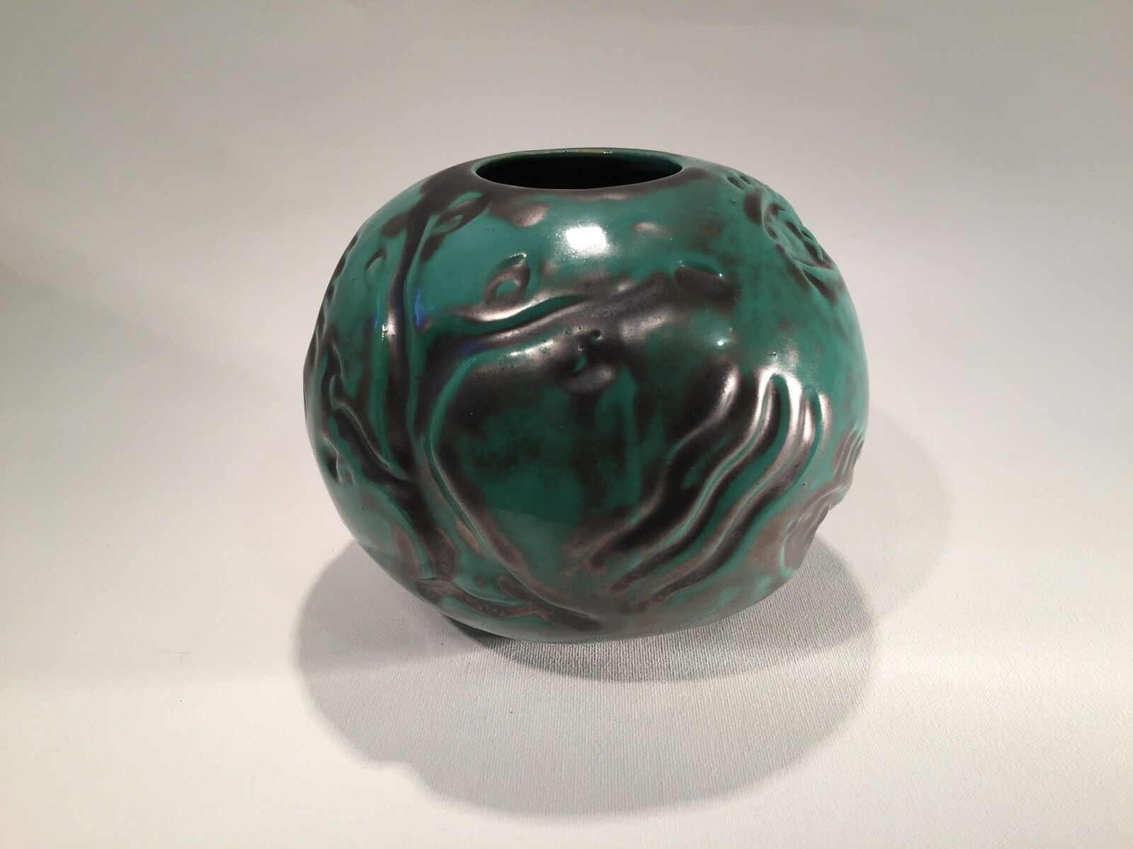 S:t Eriks (Upsala Ekeby) Art Deco ball shaped vase green copper oxide glaze