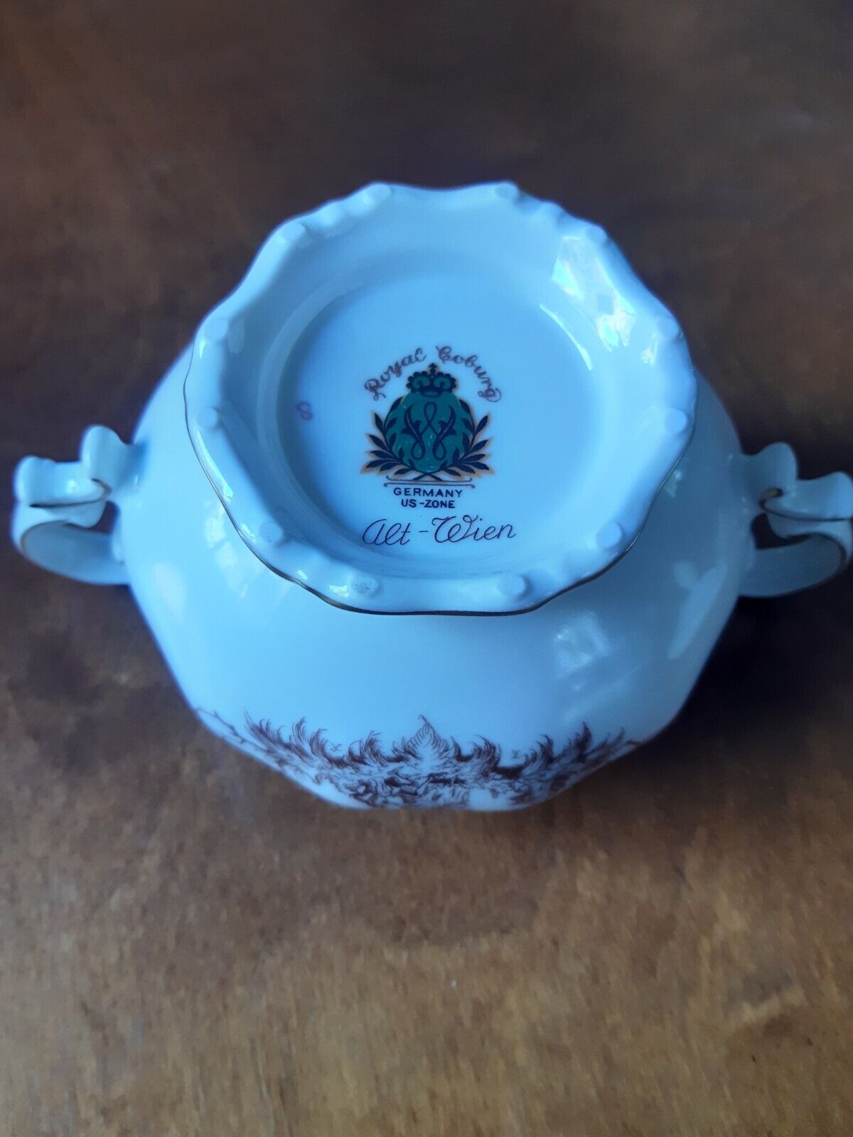 Royal Coburg Porcelain sugar bowl