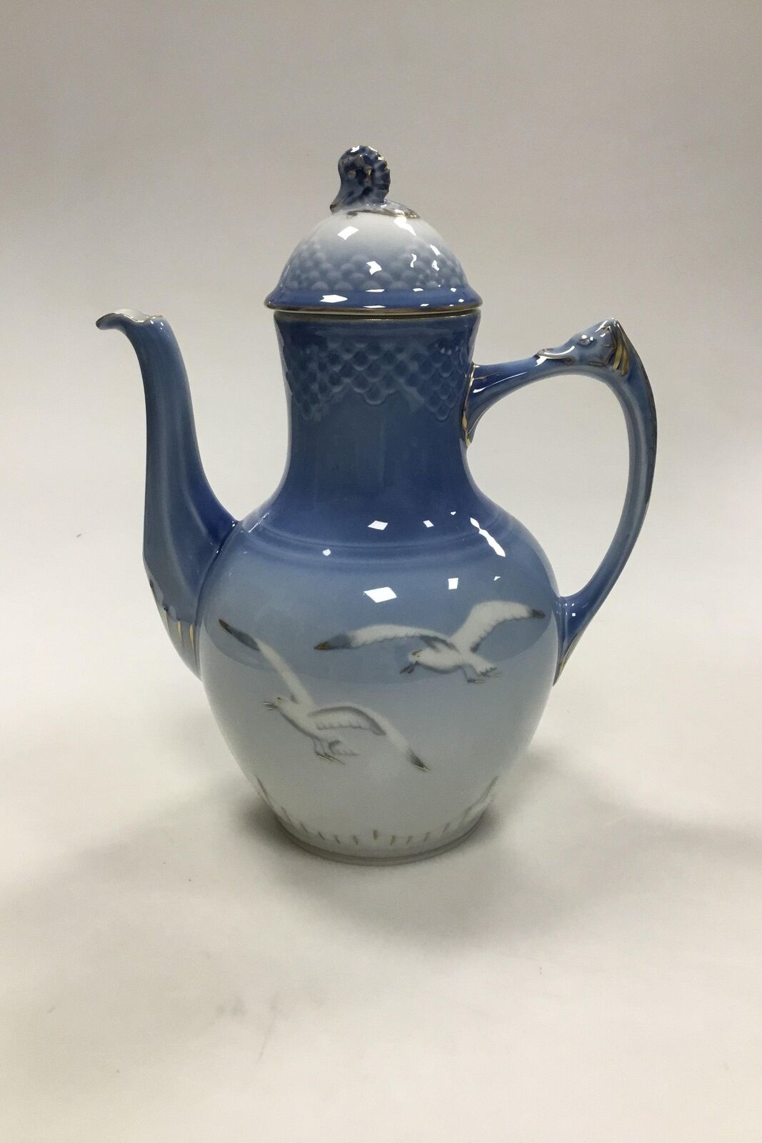 Bing  Grondahl Seagull with Gold Coffee Pot No 301