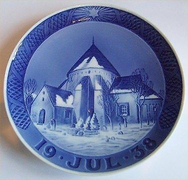 Royal Copenhagen RC Christmas Plate 1938