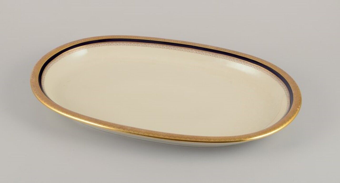 Hutschenreuther Germany Two serving platters from the "Margarete" series