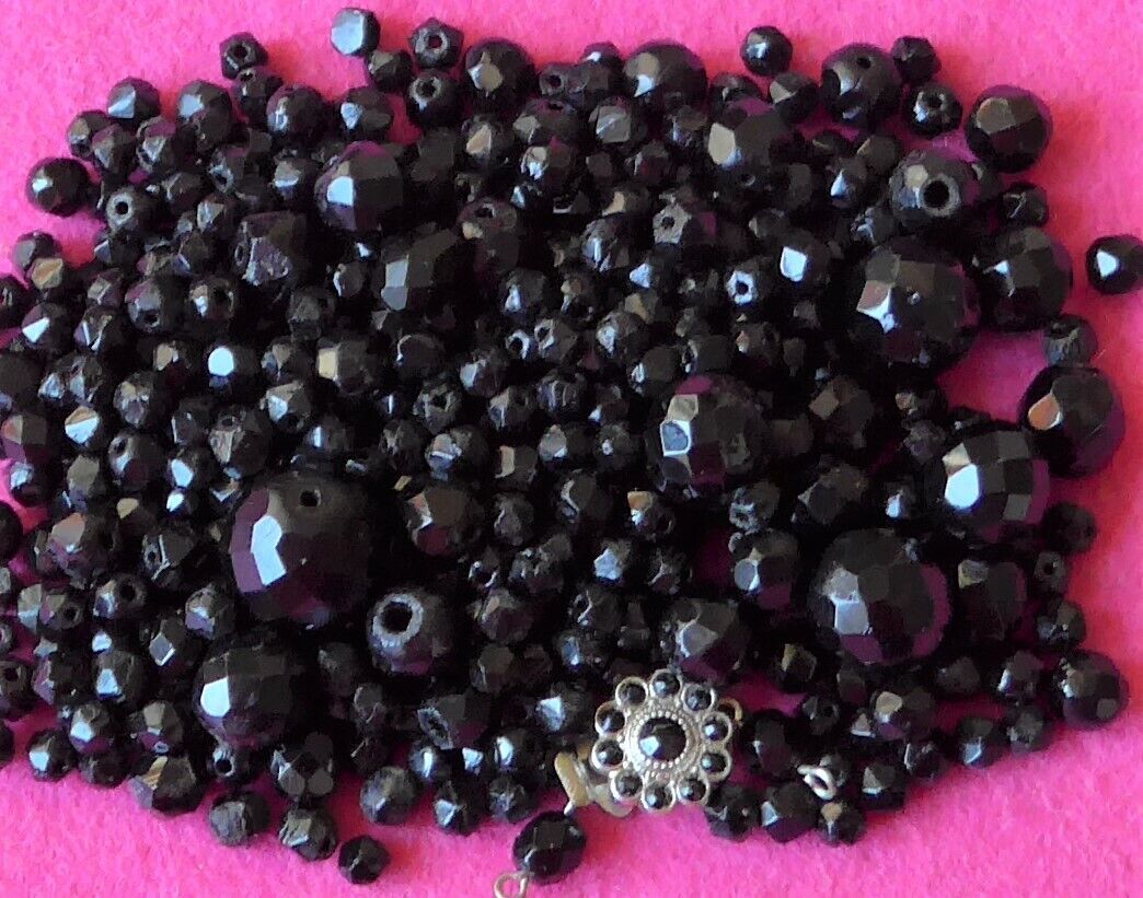 Countless VINTAGE FACETED BLACK GLASS beads 4 - 15 mm one clasp incl ( 22 )