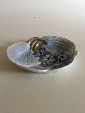 Bing  Grondahl Art Nouveau Flower Leaf and Flower Shaped Bowl No 1167