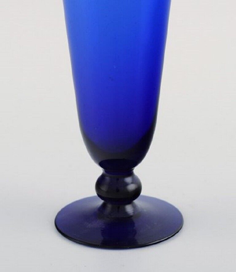 Monica Bratt for Reijmyre 15 champagne flutes in blue art glass