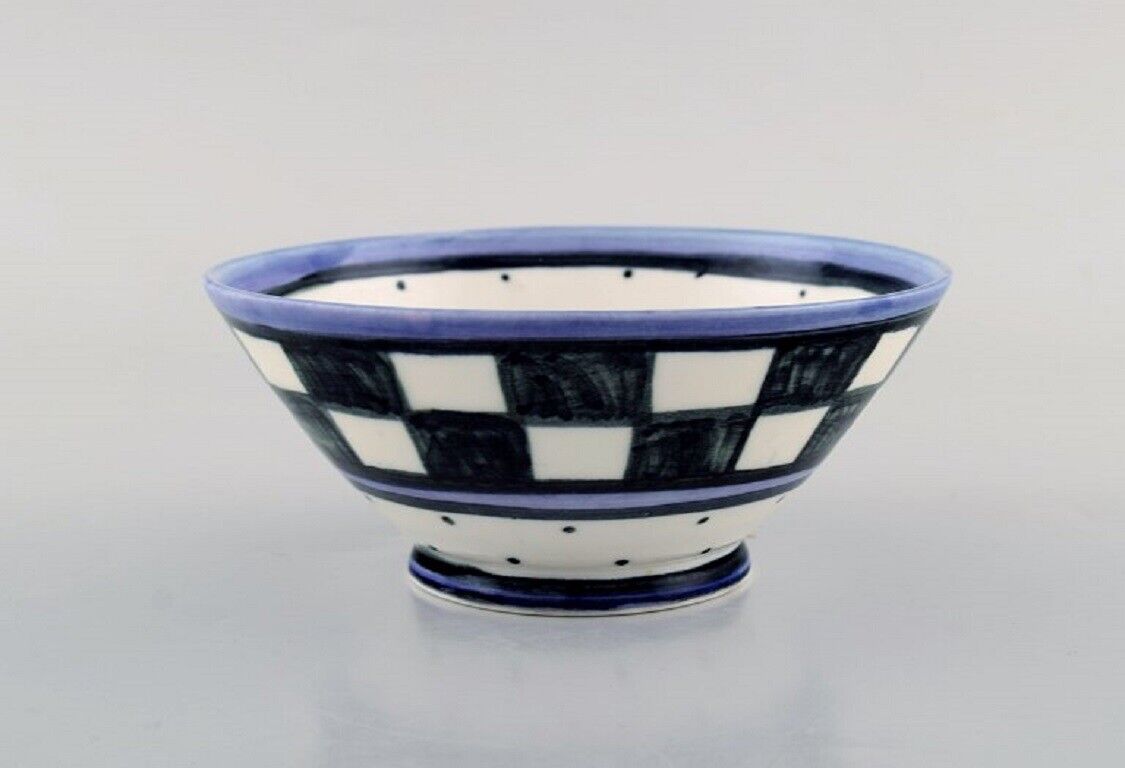 Danish ceramist Unique bowl in hand-painted ceramics Checkered design