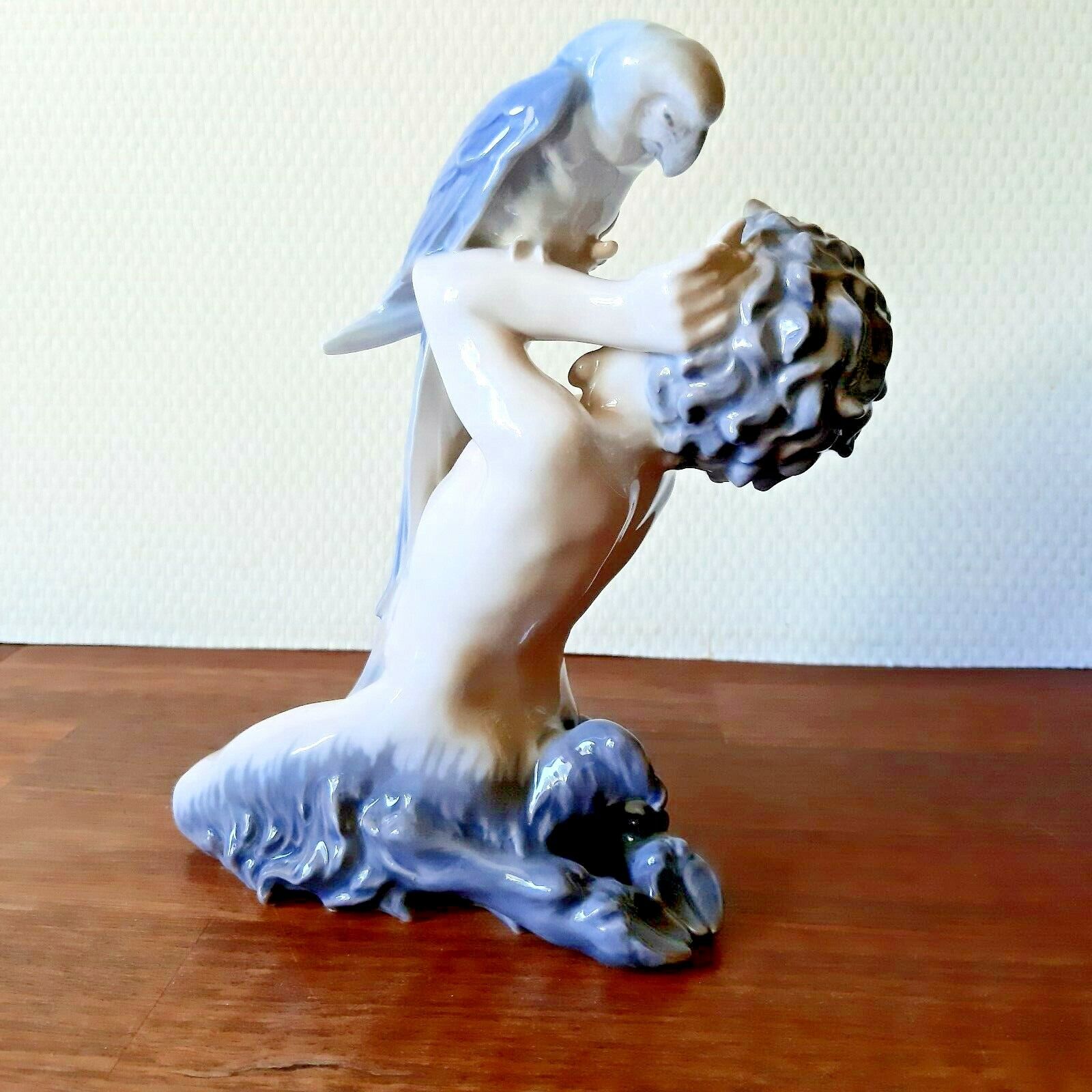 FAUN with PARROT # 752 by Chr Thomsen for ROYAL COPENHAGEN 1960 Fact 1