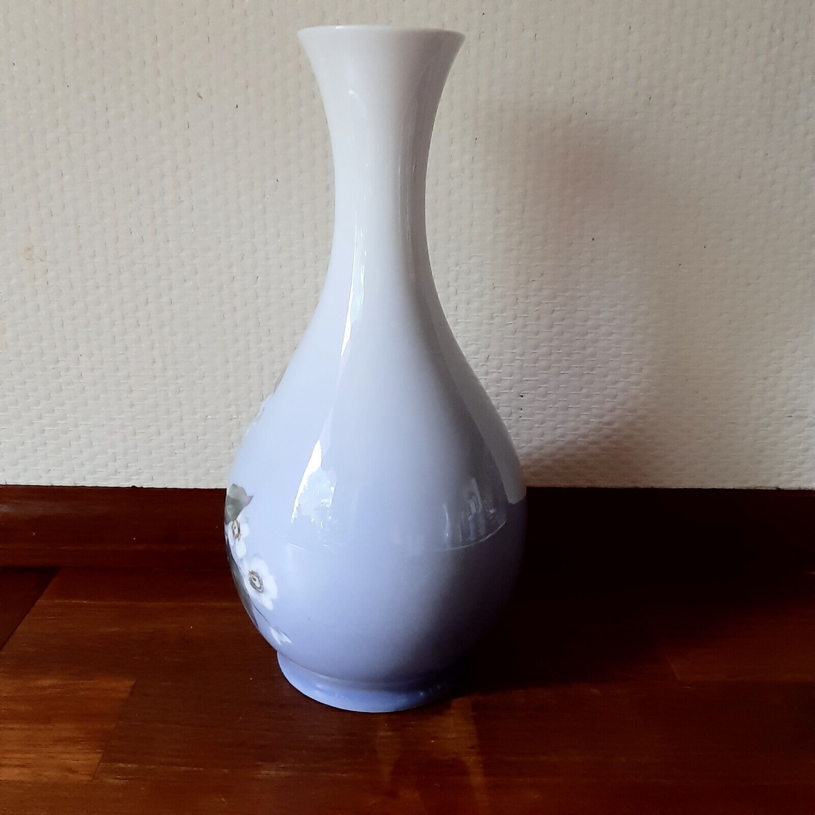 Sweet Vase with Flower decor # 863-51 Royal Copenhagen 1960 Fact 2