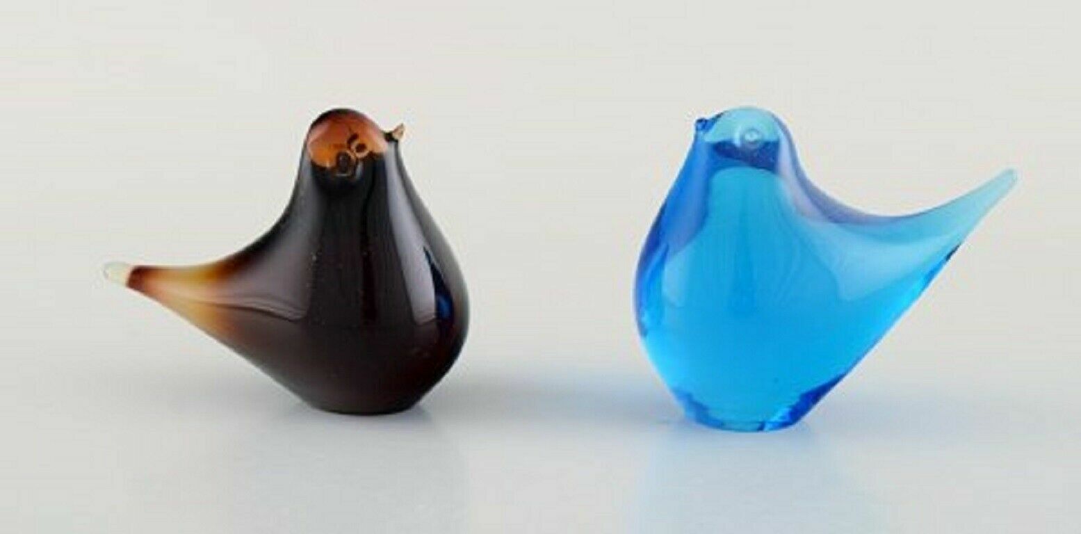 Swedish and other glass artists including Lindshammar Nine figures of birds