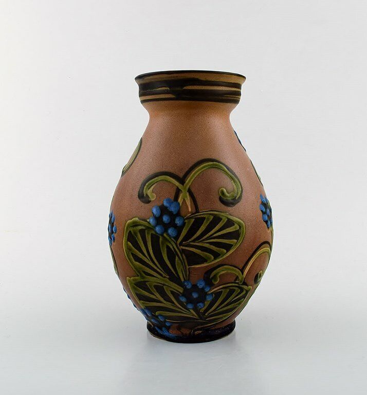 Kähler HAK glazed stoneware vase in modern design 1930 / 40's