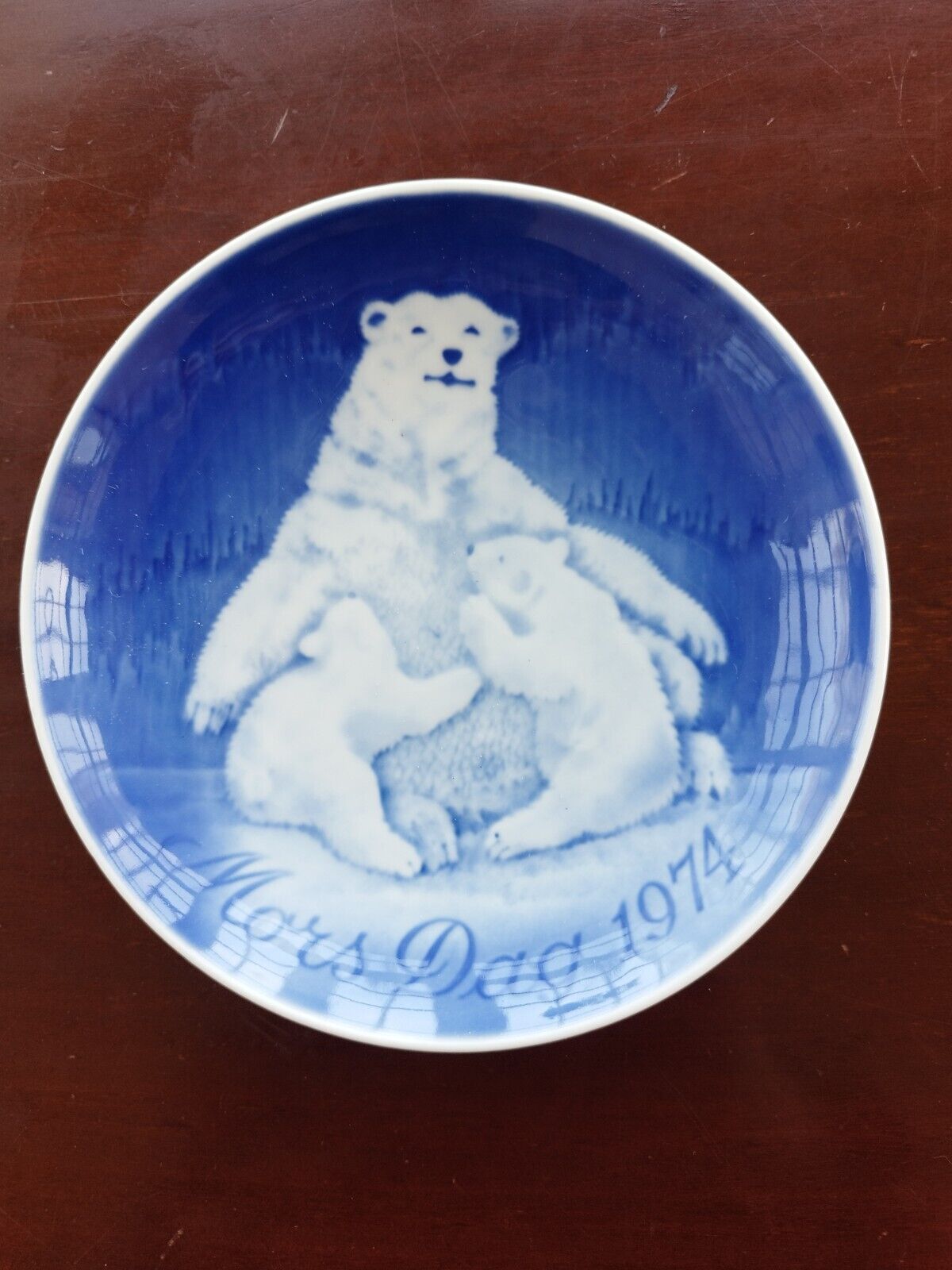 Lovely porcelain collector plateMother's Day 1974 Bing  Grondahl Denmark