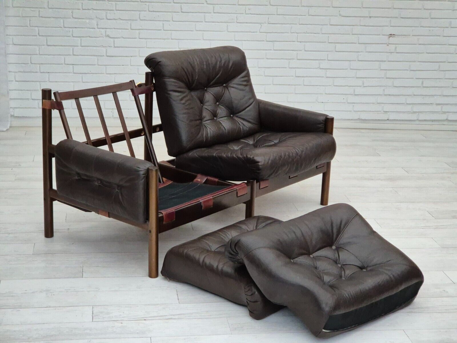 1970s Norwegian design by Ivar Opsvik for Bruksbo Norway 2 seater sofa