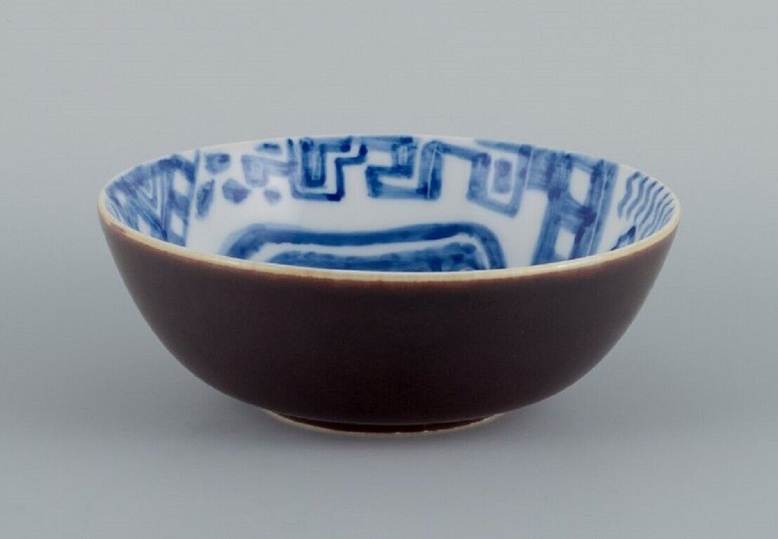 Gunnar Nylund for Rörstrand  Unique ceramic bowl hand-painted with female face