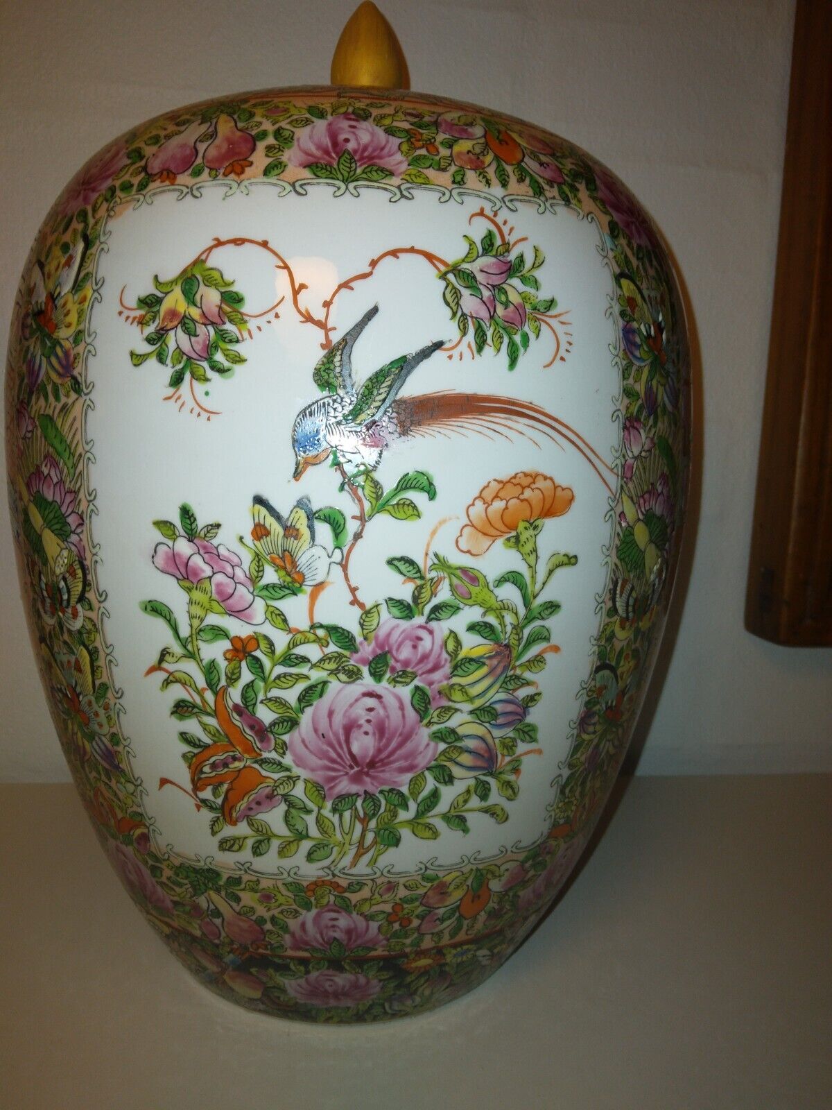 Antique 19th chinese famille rose porcelain ginger jar