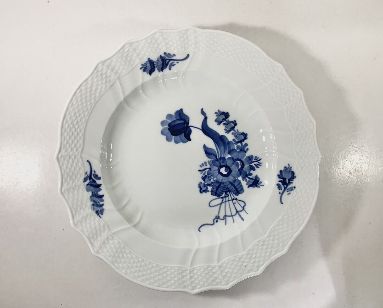 4x Royal Copenhagen Blue Flowers Curved Dinner Plates 1621 Diameter 25 cm