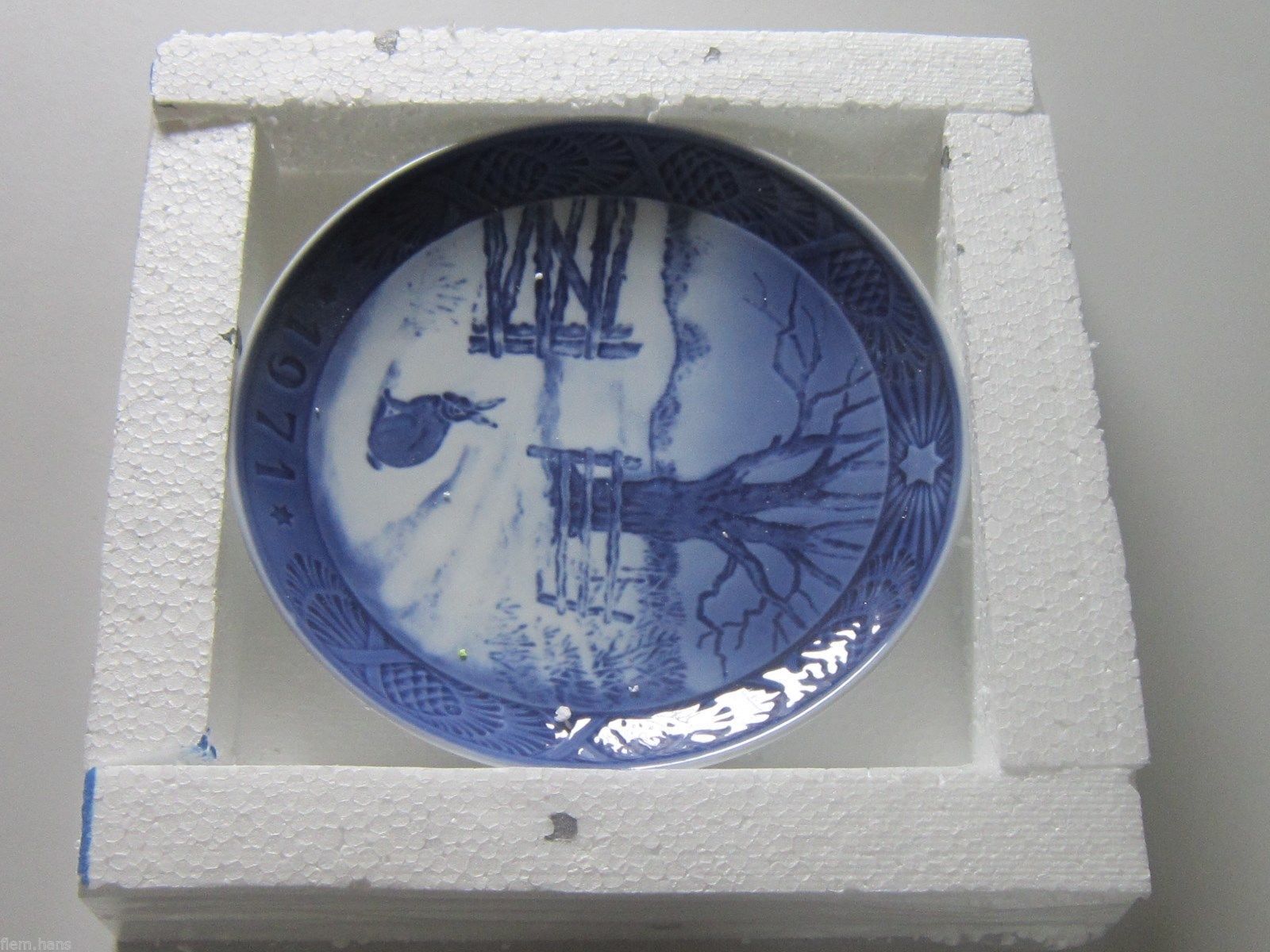 Royal Copenhagen Navy Christmas Plate - Ashtray Porcelain 1995 12 cm Liberation