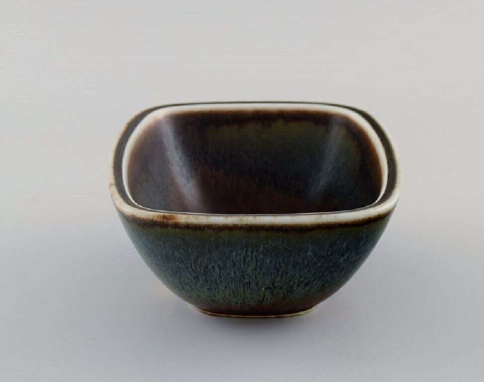 Gunnar Nylund (1904-1997) for Rörstrand Bowl in glazed ceramics Mid-20th C