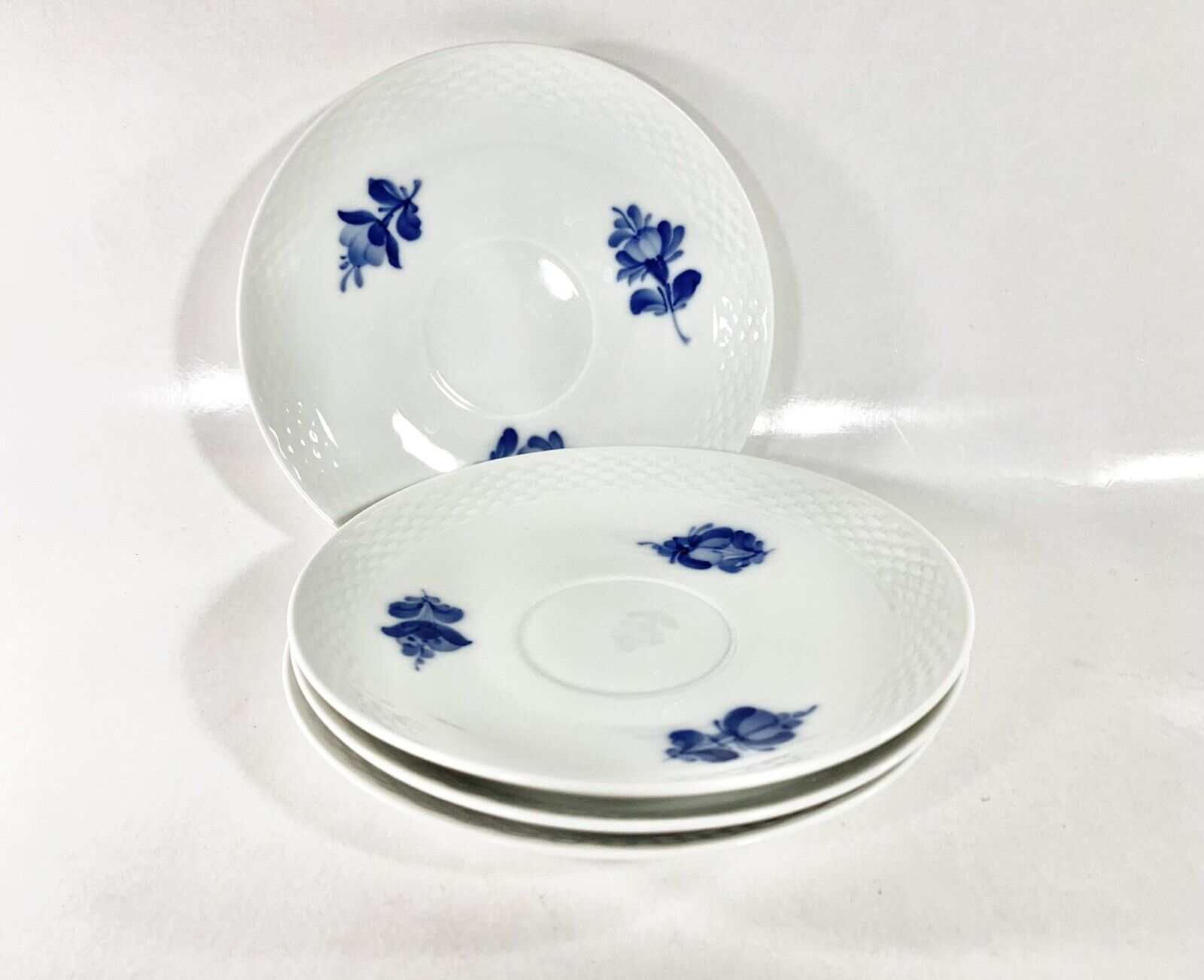 4x Royal Copenhagen Blue Flower 8261 Coffee Saucer Set Scandinavian Design