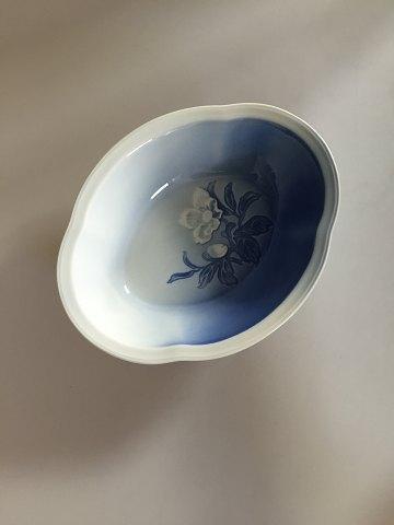 Bing  Grondahl Christmas Rose Oval Serving Bowl No 12B