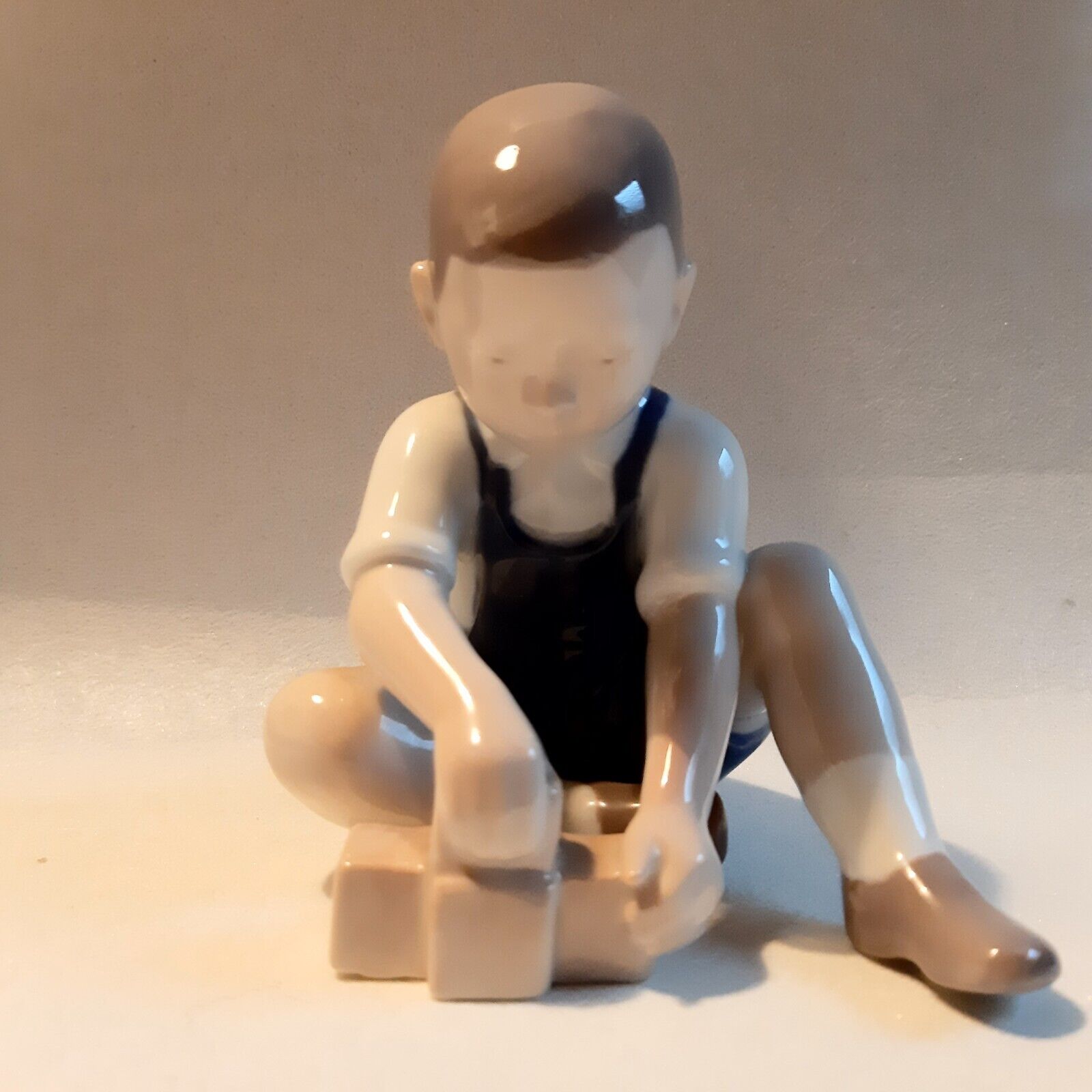 THE LITTLE BUILDER # 2306 Svend Jespersen for Bing & Grondahl Royal Copenhagen