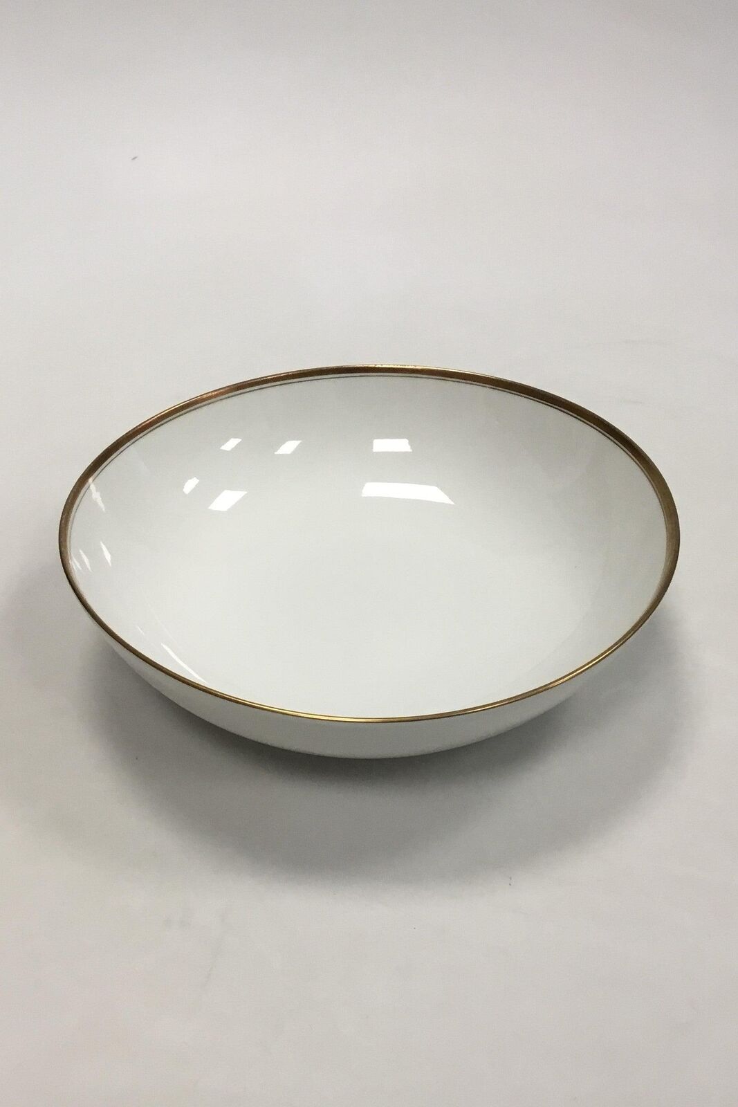 Royal Copenhagen Pattern Nr 1222 Round bowl No 9024