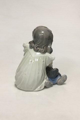 Royal Copenhagen Figurine of children with dachshund No 707/070 from 1992-1999