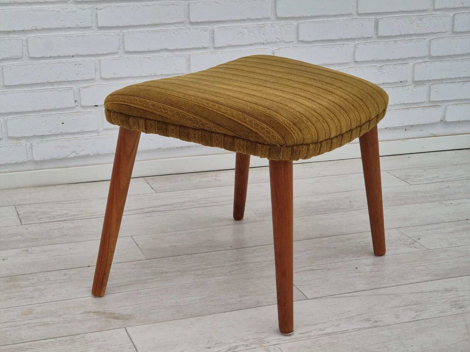 1960s Danish design oak wood rocking chair with footstool furniture wool