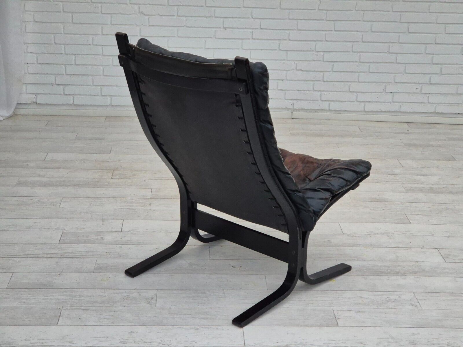 1970’s Norwegian design "Siesta" lounge chair by Ingmar Relling leather