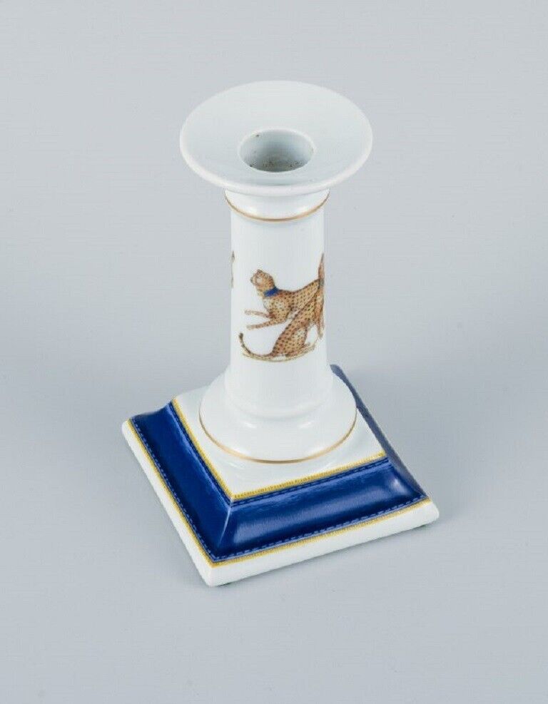 Porcelaine de Paris (Décor - Chasses Royales) Candlestick and small bowl