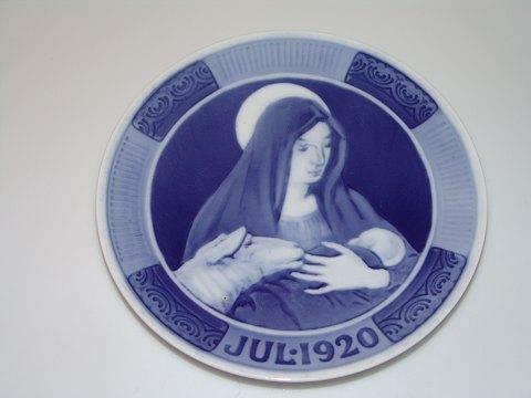 Royal Copenhagen RC Christmas Plate 1920