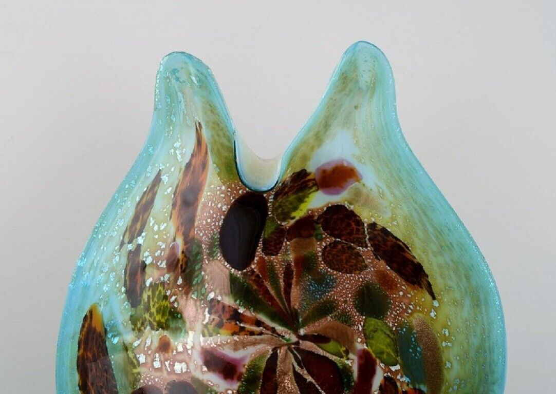 Organically shaped Murano bowl in polychrome mouth-blown art glass