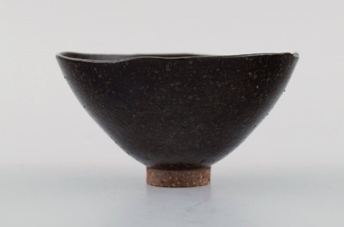 European studio ceramist Unique bowl in glazed ceramics 1960/70's