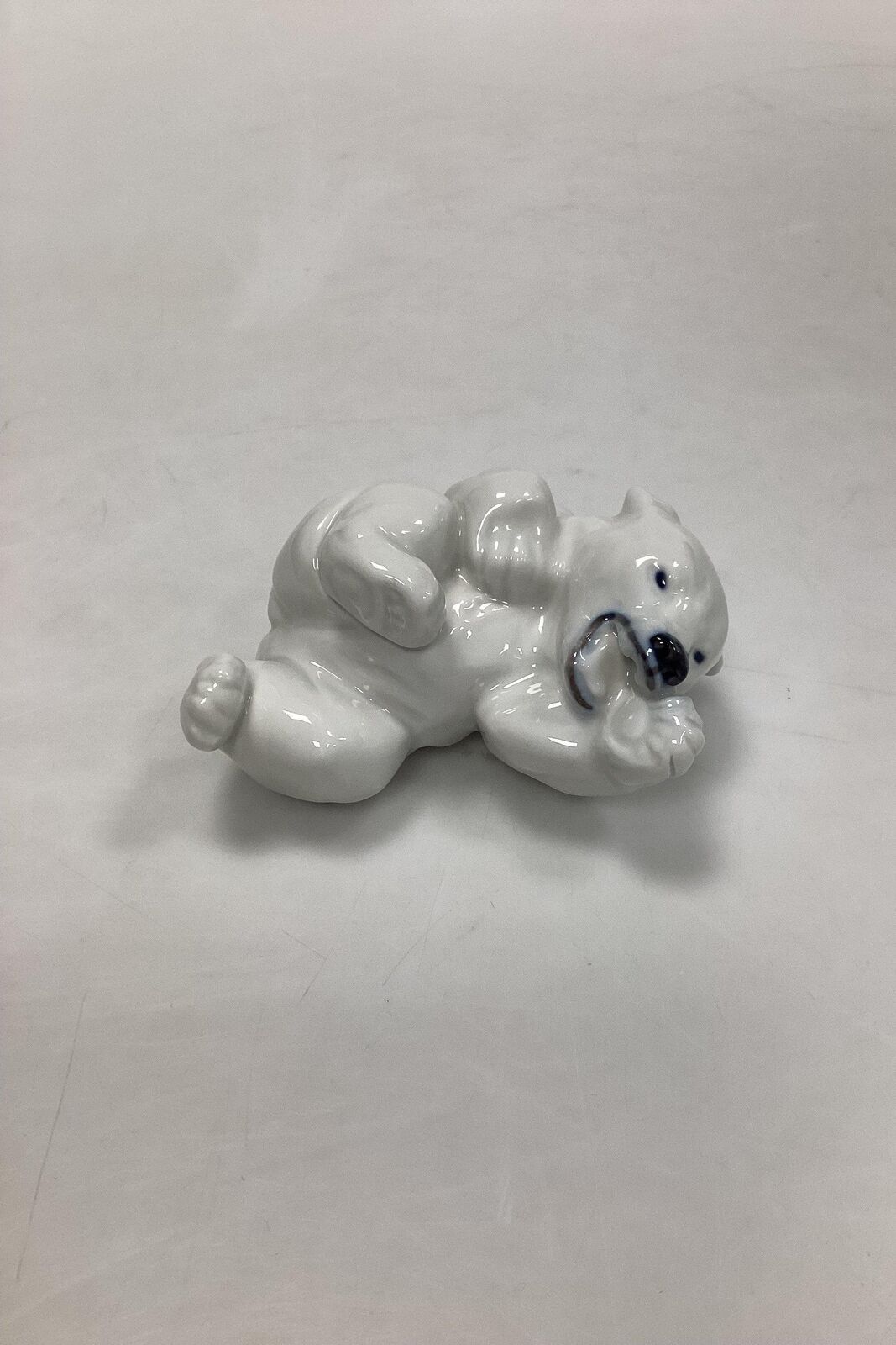 Royal Copenhagen Polar Bear Cubs with Left Paw on the Ground No 22432