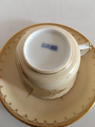 Royal Copenhagen Early Cup and saucer with Thorvaldsen Motif from 1860-1880