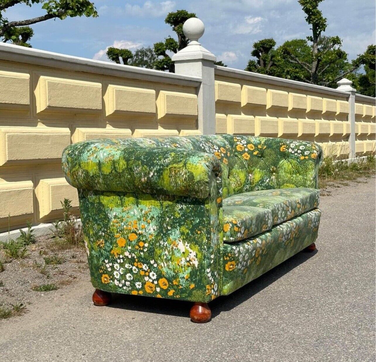 1950s Green floral vintage 2 seater sofa original very good condition