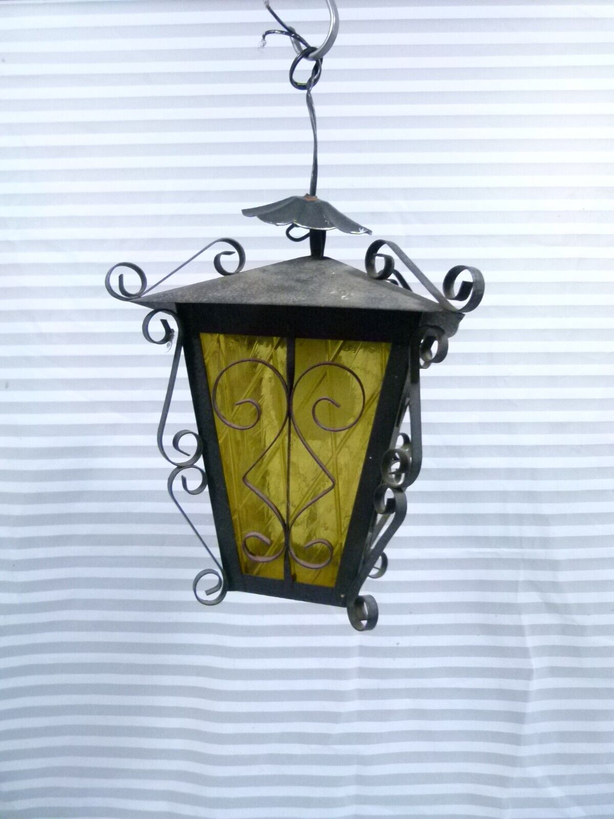 Stained glass lamp