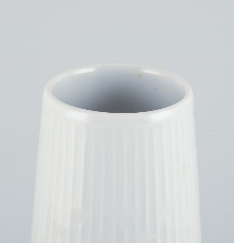 Hans Merz for Meissen large porcelain vase in a modern design with grooves